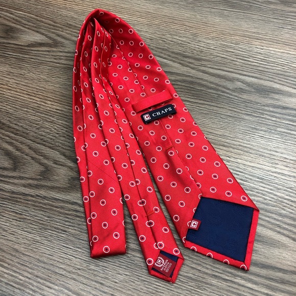 Chaps Red w/ White & Navy Polka Dot Silk Tie - Picture 2 of 3
